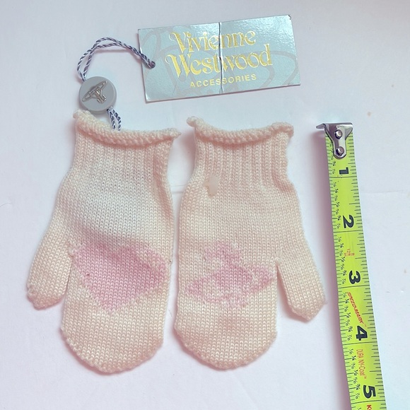 Vivienne Westwood MINI GLOVES VINTAGE BRAND NEW - Picture 2 of 9